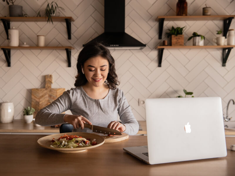 woman doing online cooking class